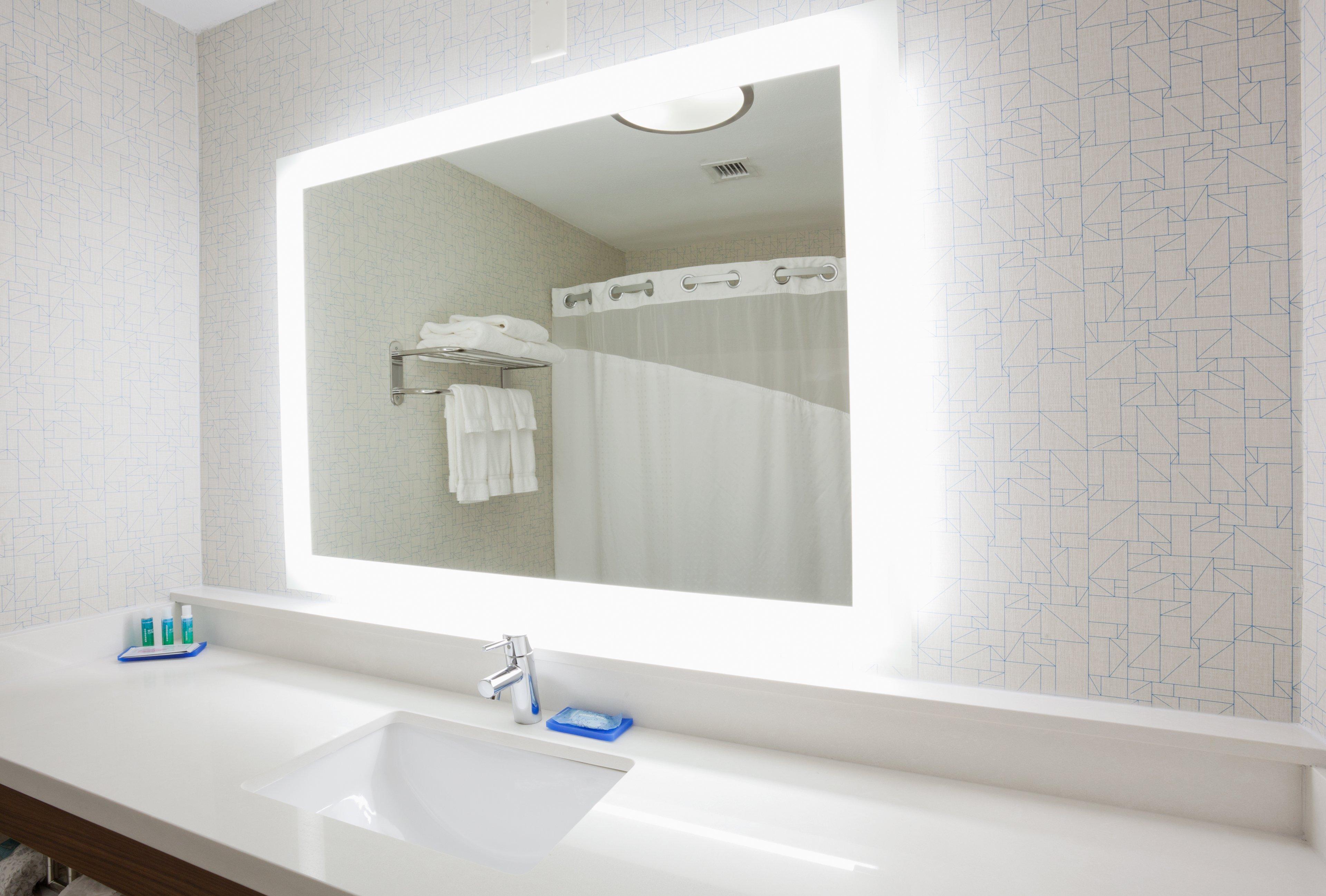 Holiday Inn Express & Suites - Dickinson By Ihg Экстерьер фото
