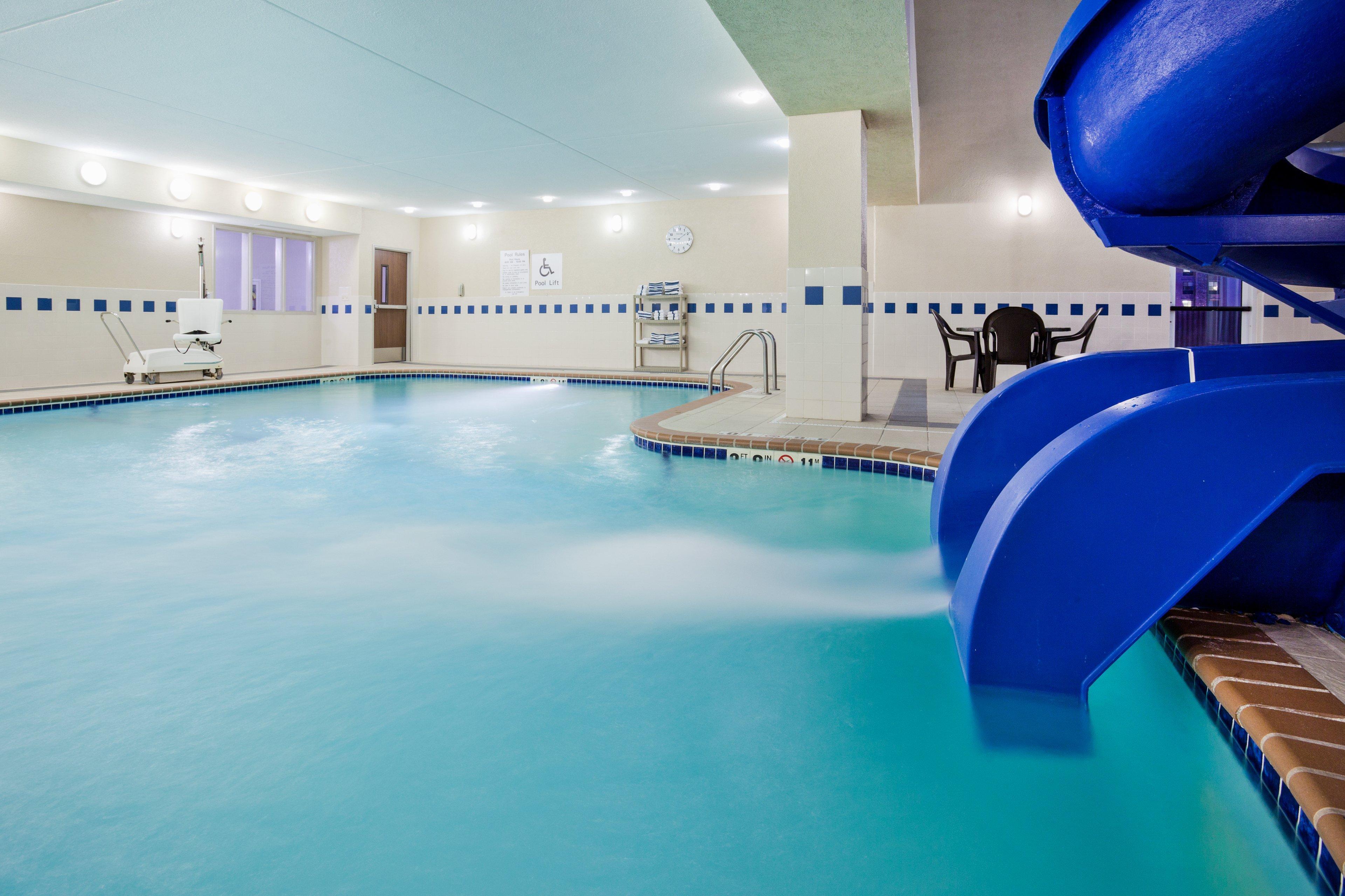 Holiday Inn Express & Suites - Dickinson By Ihg Экстерьер фото