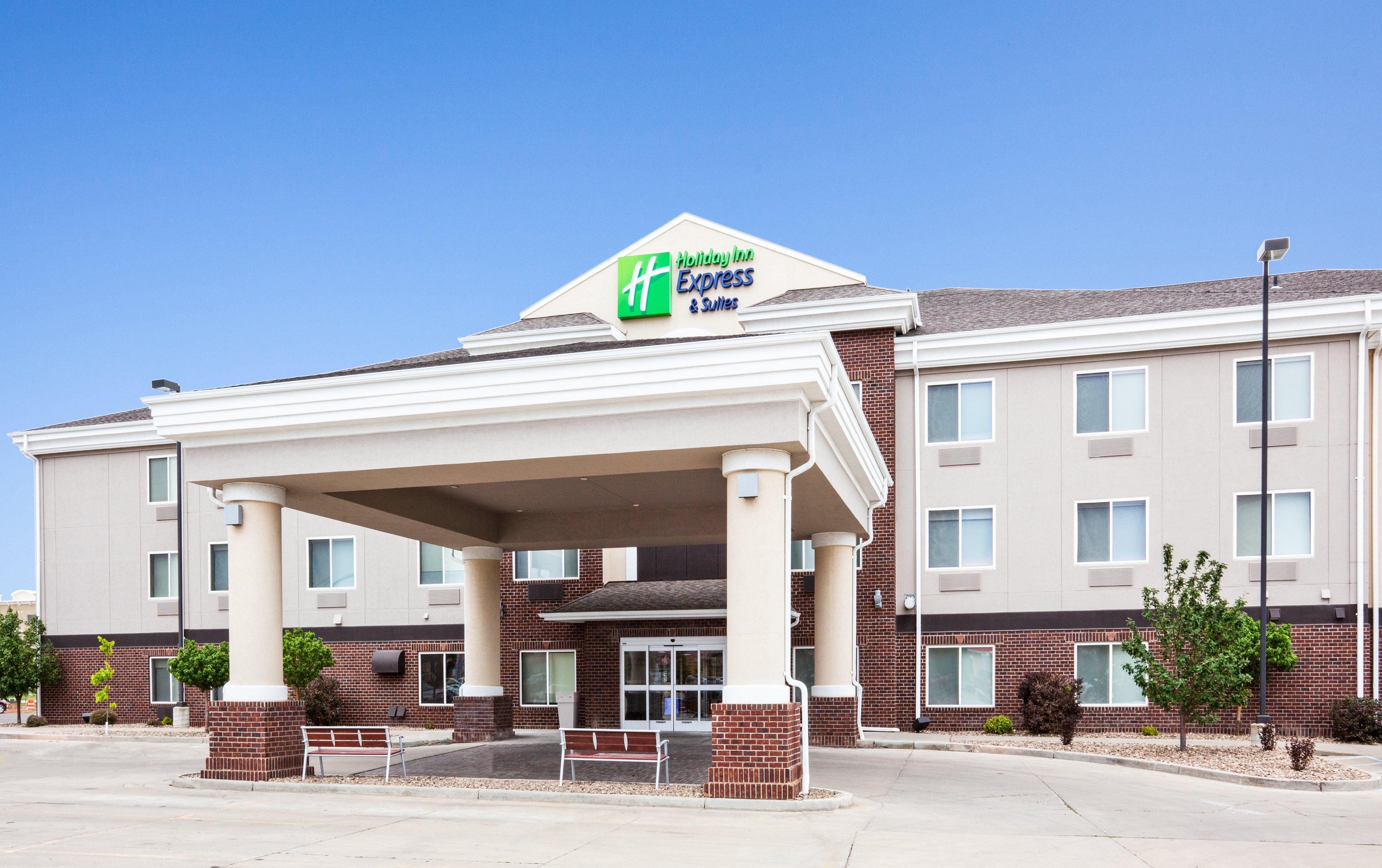Holiday Inn Express & Suites - Dickinson By Ihg Экстерьер фото
