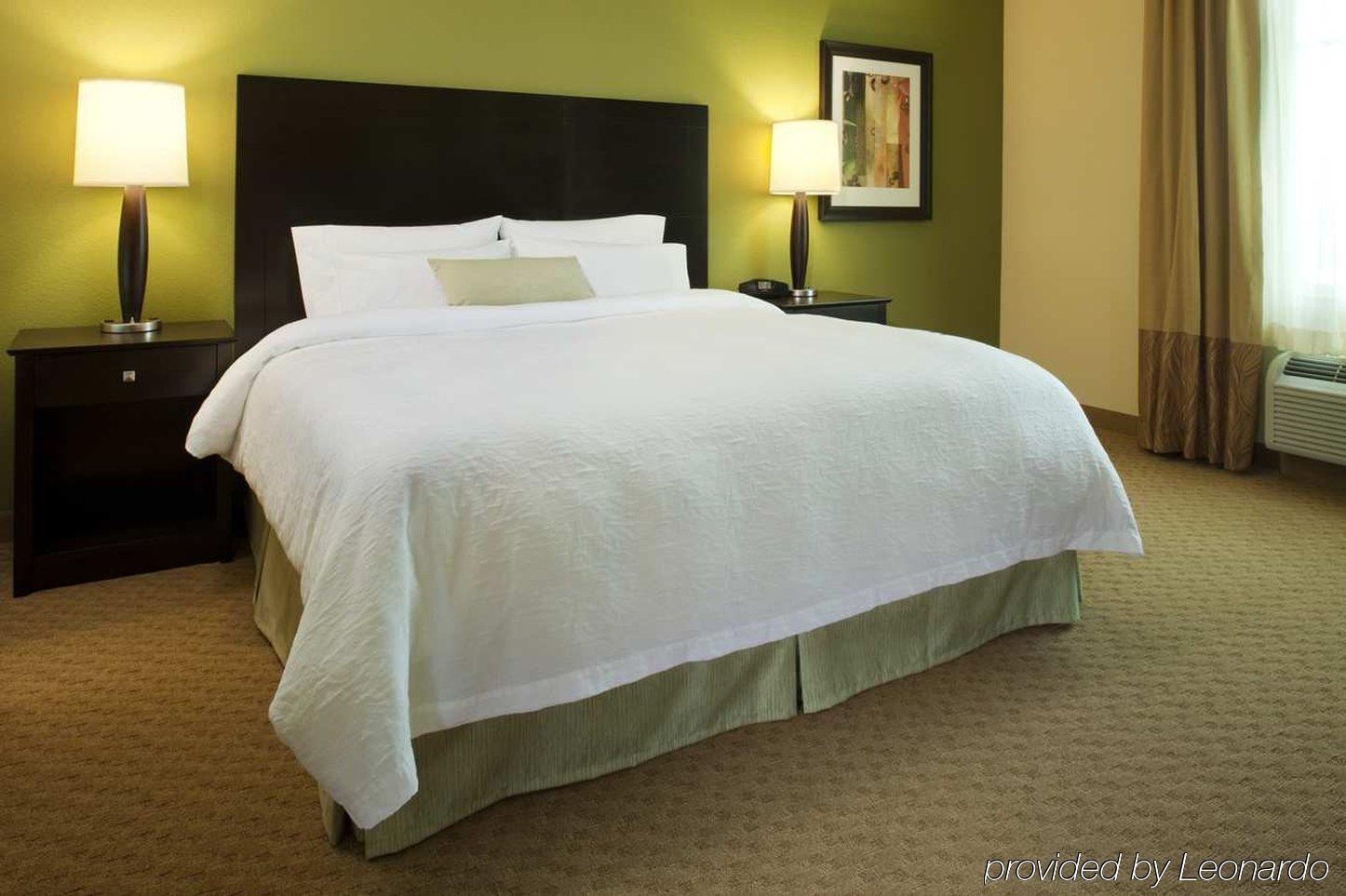 Holiday Inn Express & Suites - Dickinson By Ihg Экстерьер фото