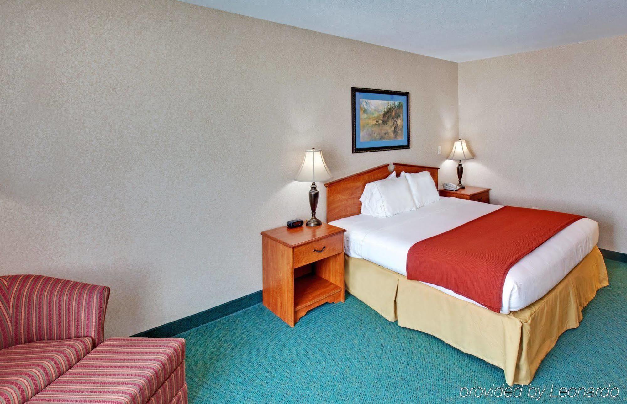 Holiday Inn Express & Suites - Dickinson By Ihg Экстерьер фото