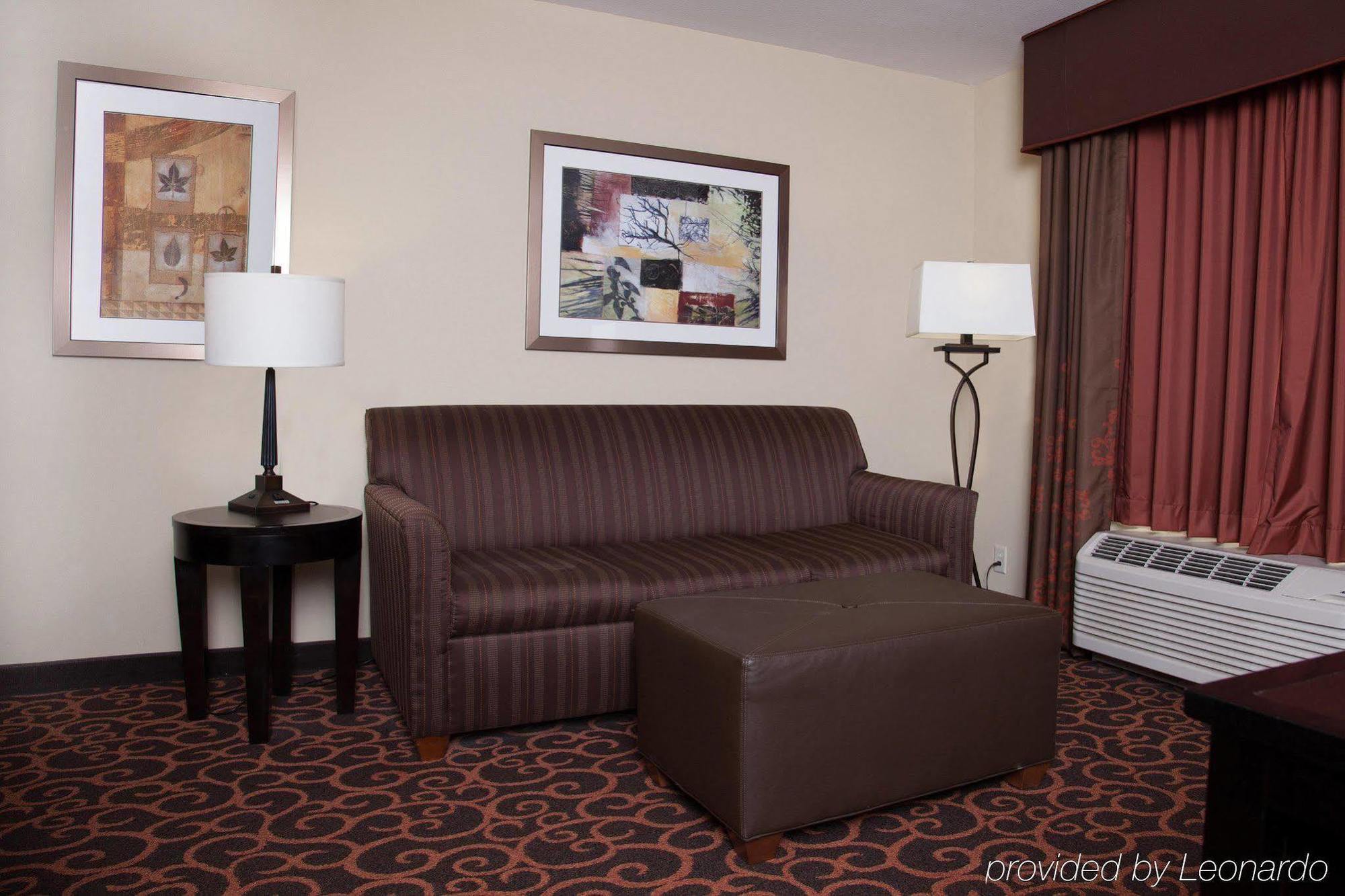 Holiday Inn Express & Suites - Dickinson By Ihg Экстерьер фото