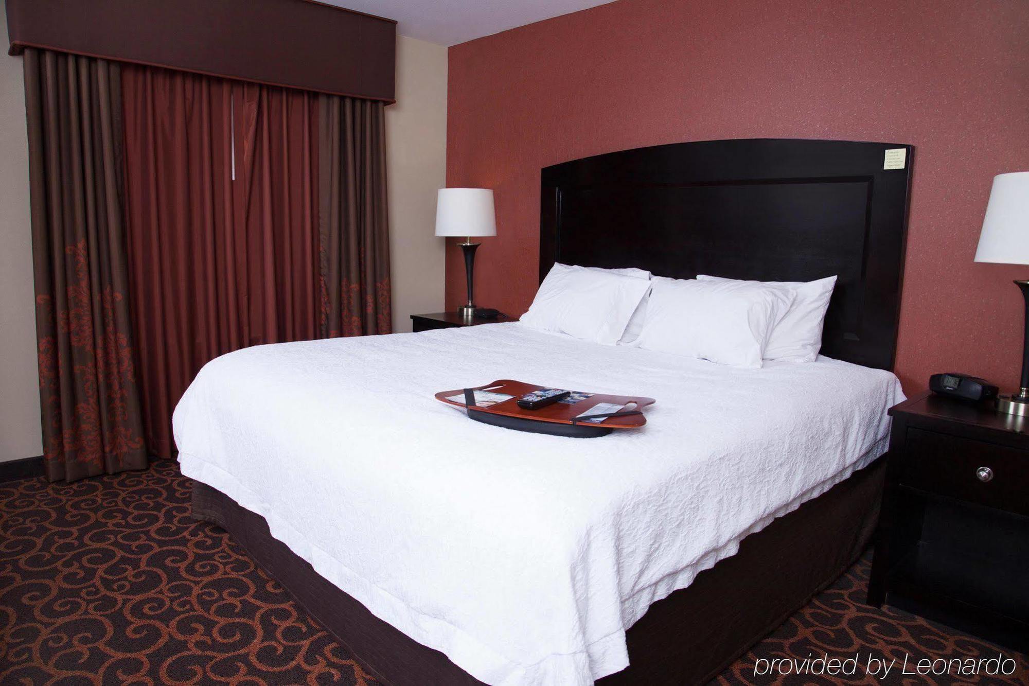 Holiday Inn Express & Suites - Dickinson By Ihg Экстерьер фото