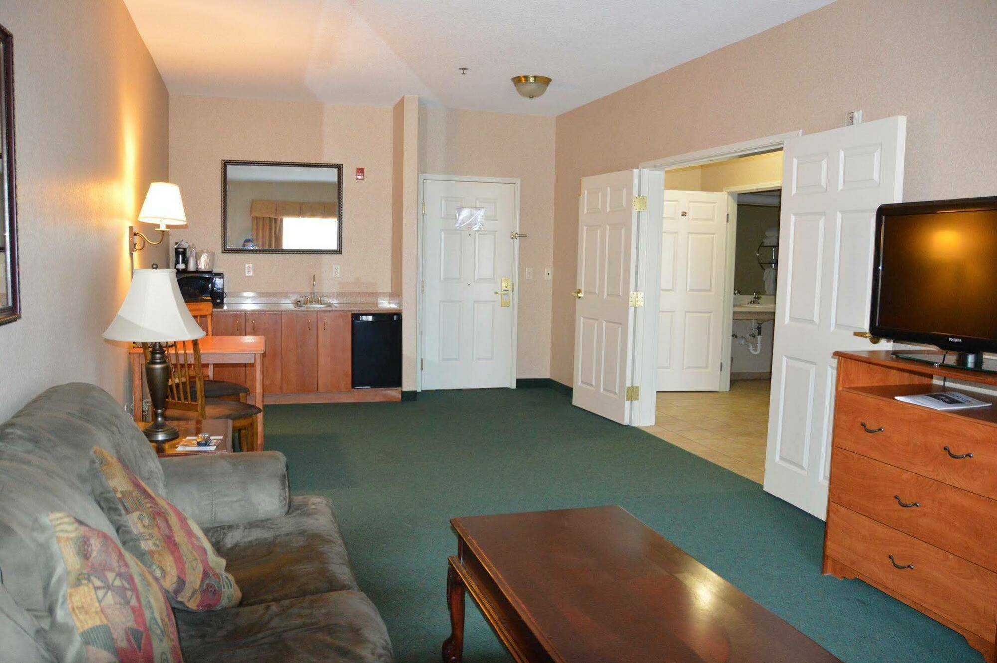 Holiday Inn Express & Suites - Dickinson By Ihg Экстерьер фото