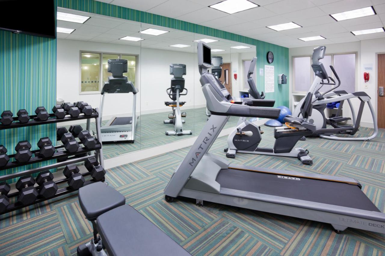Holiday Inn Express & Suites - Dickinson By Ihg Экстерьер фото
